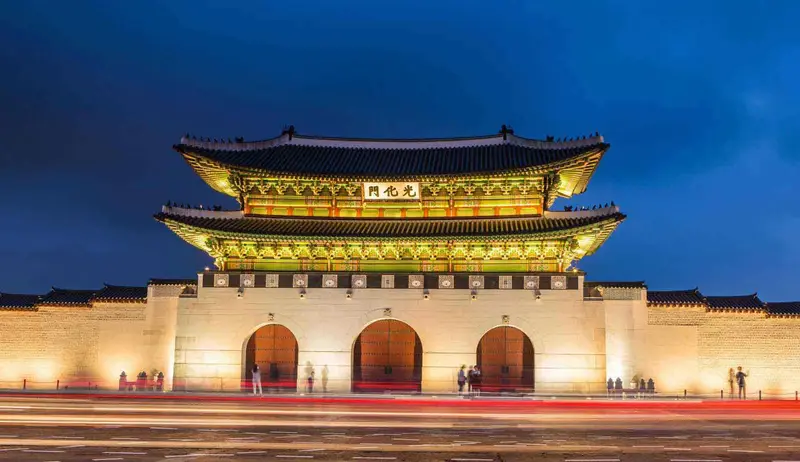 Gwanghwamun Gate in Seoul at night